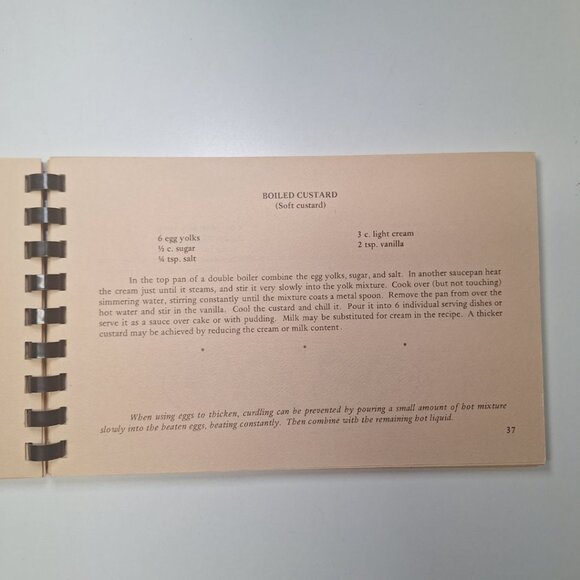 Colonial Fireplace Cooking Early American Recipes Vintage 1979 Margaret Chlamers - Picture 8 of 9